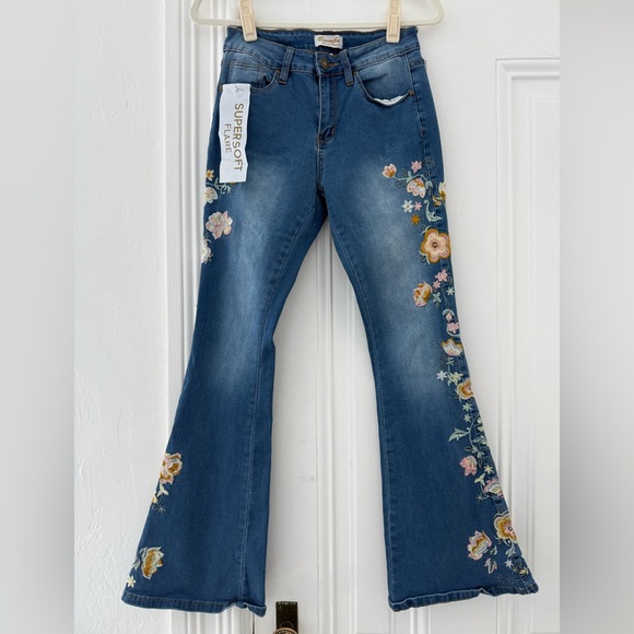 BAMBOO Denim - BAMBOO Blue Flare Jeans with Floral Embroidery